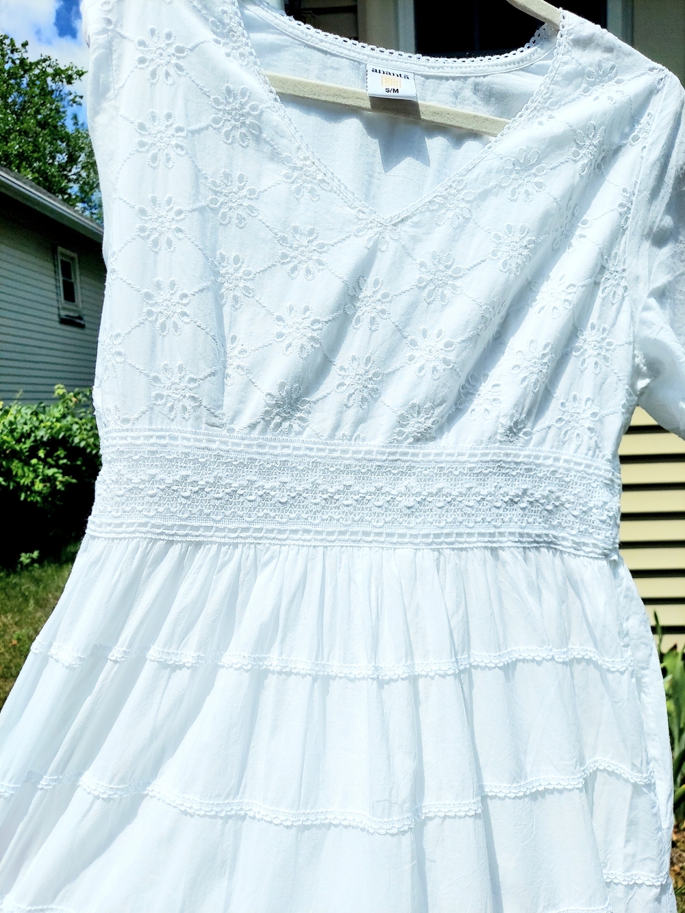 Ananta 100%Cotton White Embroided Eyelet V-Neck Maxi Dress Women Sizes S/M L/XL - Picture 4 of 8